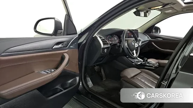 BMW X3 (G01) 2024 Серый из Кореи, фото 2