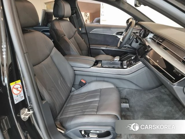Audi A8 (D5) 2023 Черный из Кореи, фото 2