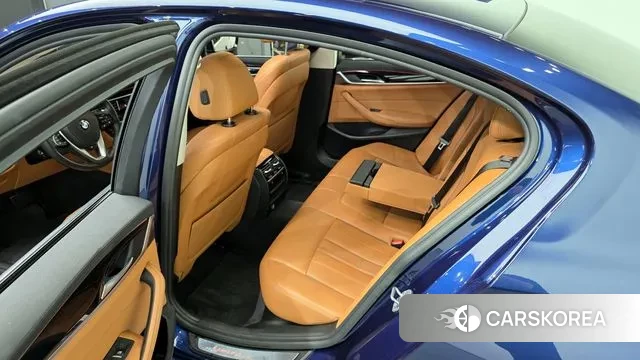 BMW 5 Series (G30) 2018 Синий из Кореи, фото 2