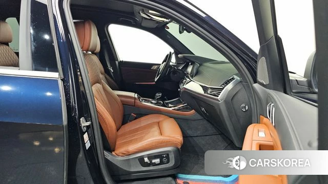 BMW X7 (G07) 2022 Черный из Кореи, фото 2