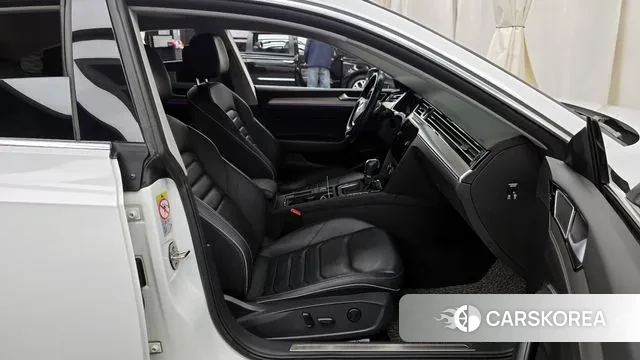 Volkswagen Arteon 2019 Белый из Кореи, фото 2