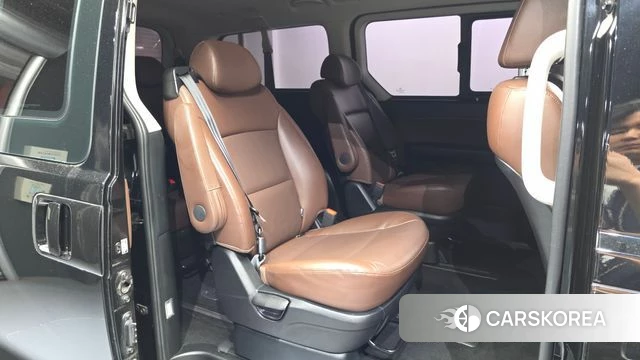 Hyundai The New Grand Starex 2018 Черный из Кореи, фото 2