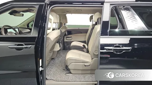 Kia Carnival 4th generation 2022 Черный из Кореи, фото 2