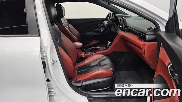 Hyundai Veloster (JS) 2020 Белый из Кореи, фото 2