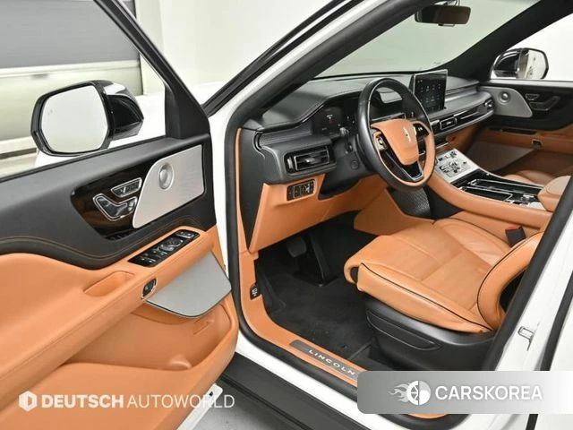 Lincoln Aviator 2nd generation 2023 Белый из Кореи, фото 2