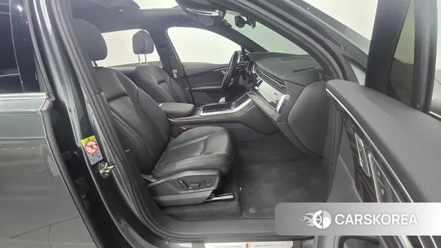 Audi Q7 (4M) 2021 Серый из Кореи, фото 2