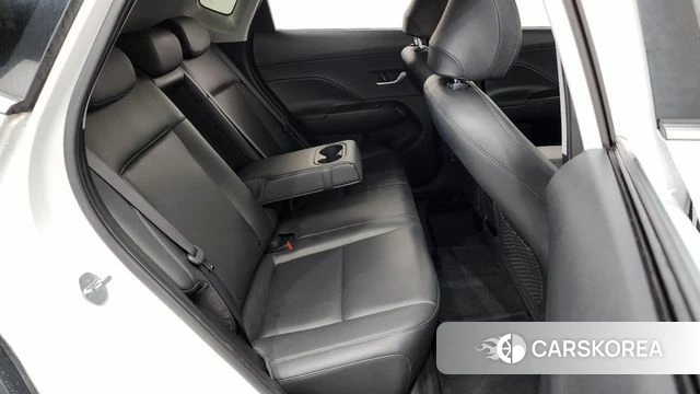 Hyundai Kona (SX2) 2023 Белый из Кореи, фото 2