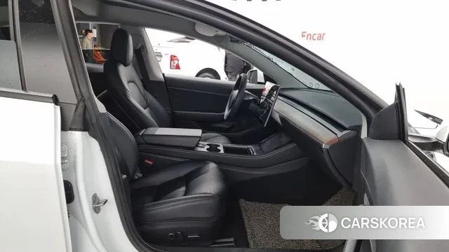 Tesla Model 3 2021 Белый из Кореи, фото 2