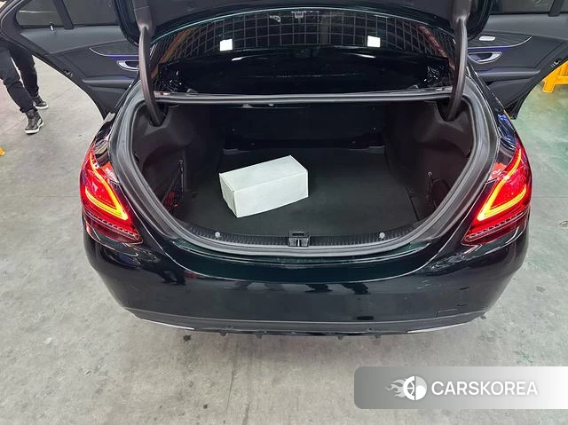 Mercedes-Benz Class C 2021 Зеленый из Китая, фото 2