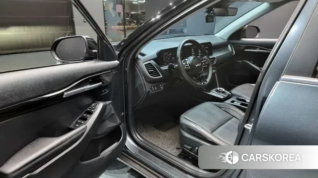 Kia The New Seltos 2022 Серый из Кореи, фото 2