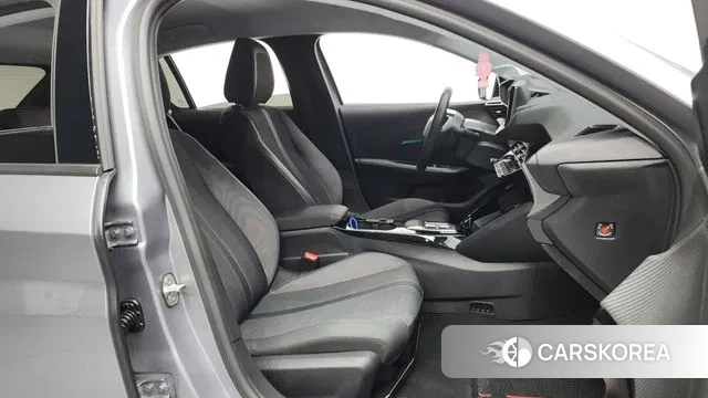 Peugeot e-208 second Generation 2022 Серебристо-серый из Кореи, фото 2