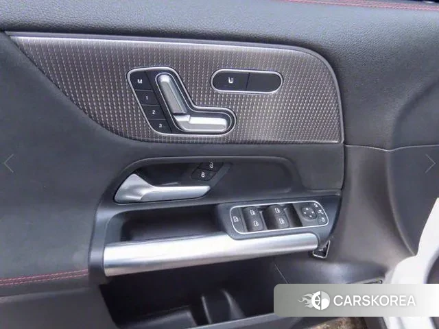 Mercedes-Benz EQA H243 2022 Белый из Кореи, фото 2