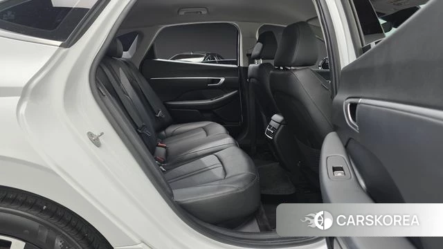 Hyundai Sonata D Edge (DN8) 2023 Белый из Кореи, фото 2