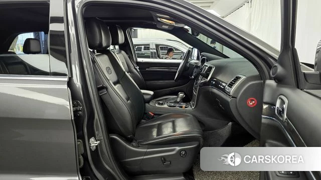 Jeep Grand Cherokee 2018 Серый из Кореи, фото 2