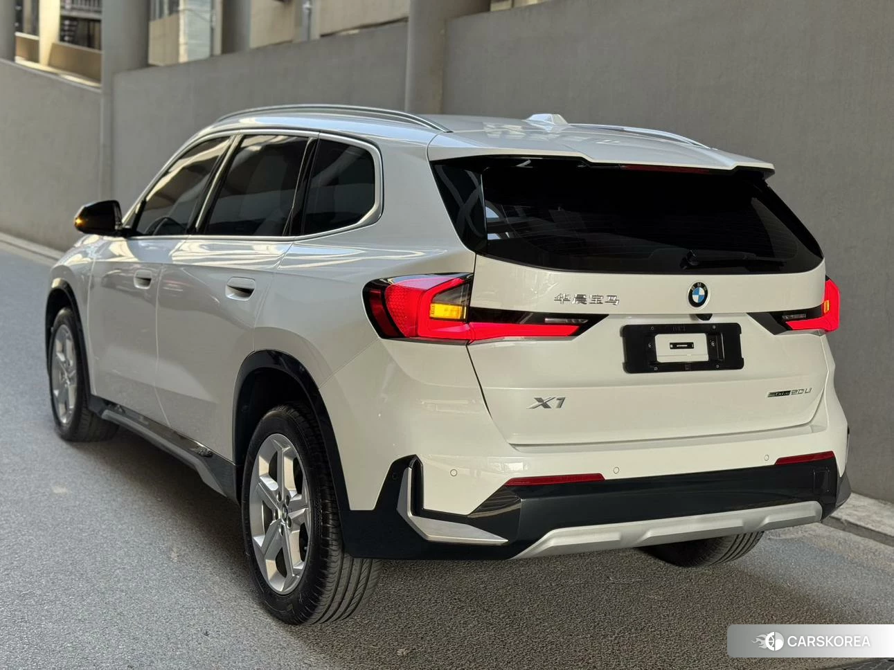 BMW X1 2023 Белый из Китая, фото 2