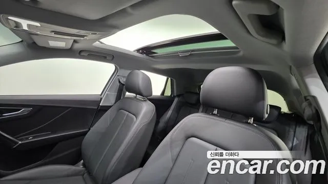 Audi Q2 2023 Светло-серебряный цвет из Кореи, фото 2