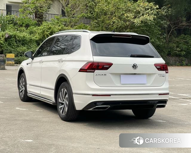 Volkswagen Tiguan L PHEV 2021 Белый из Китая, фото 2