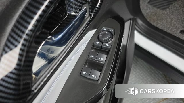 Chevrolet (GM Daewoo) Trax Crossover 2023 Белый из Кореи, фото 2