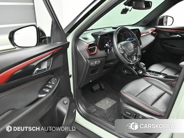 Chevrolet (GM Daewoo) The New Trail Blazer 2023 Светло-серебряный цвет из Кореи, фото 2