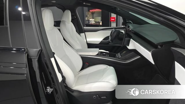 Tesla Model X 2023 Черный из Кореи, фото 2