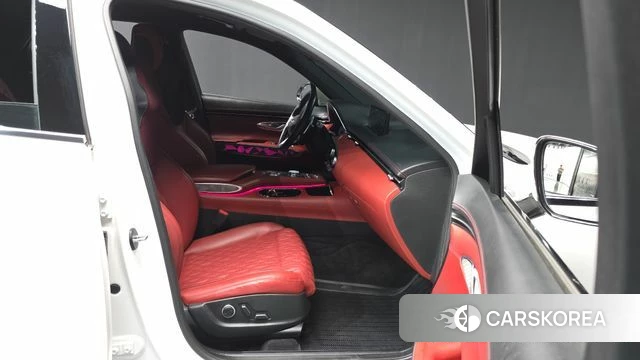 Genesis GV70 2022 Белый из Кореи, фото 2