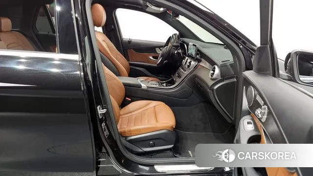 Mercedes-Benz GLC-Class X253 2022 Черный из Кореи, фото 2