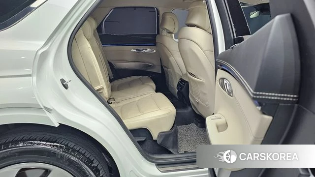 Genesis GV70 2024 Белый из Кореи, фото 2