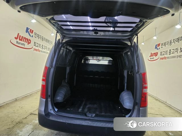 Hyundai The New Grand Starex 2018 Серебряный двухцветный из Кореи, фото 2