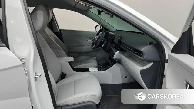 Hyundai Kona (SX2) 2023 Белый из Кореи, фото 2