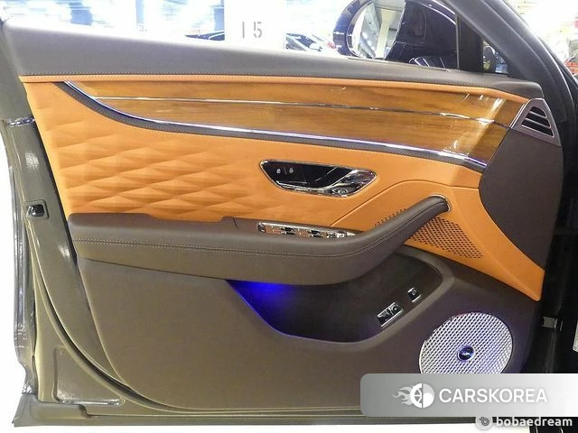 Bentley Flying Spur 3rd Generation 2022 Синий из Кореи, фото 2
