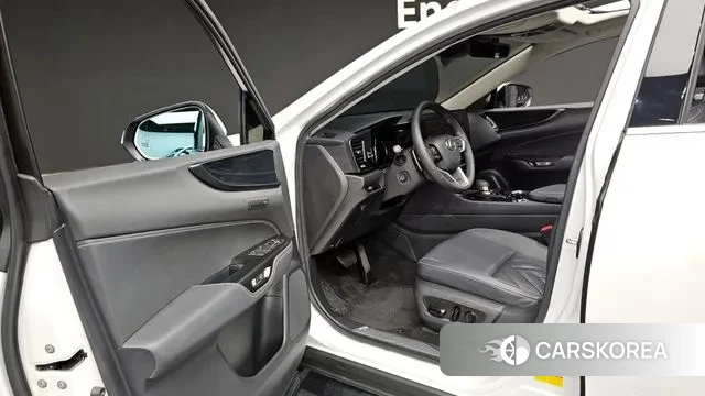 Lexus NX350h Second generation 2024 Белый из Кореи, фото 2