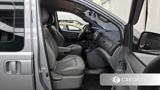 Hyundai The New Grand Starex 2019 Серебряный из Кореи, фото 2