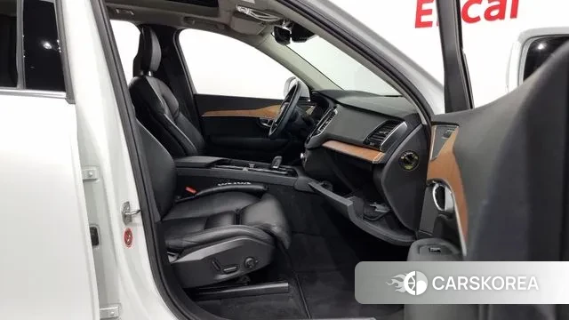 Volvo XC90 second Generation 2021 Белый из Кореи, фото 2