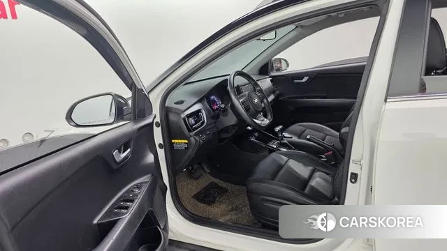 Kia Stonic 2019 Белый из Кореи, фото 2