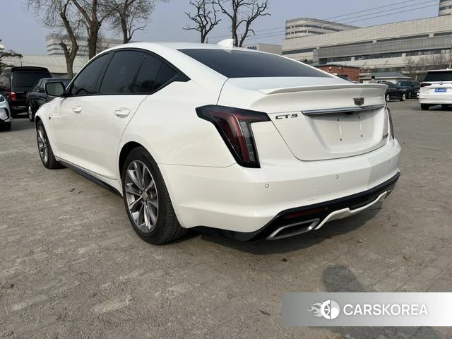 Cadillac CT5 2021 Белый из Китая, фото 2