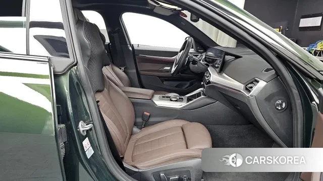 BMW 4 Series (G22) 2024 Зеленый из Кореи, фото 2