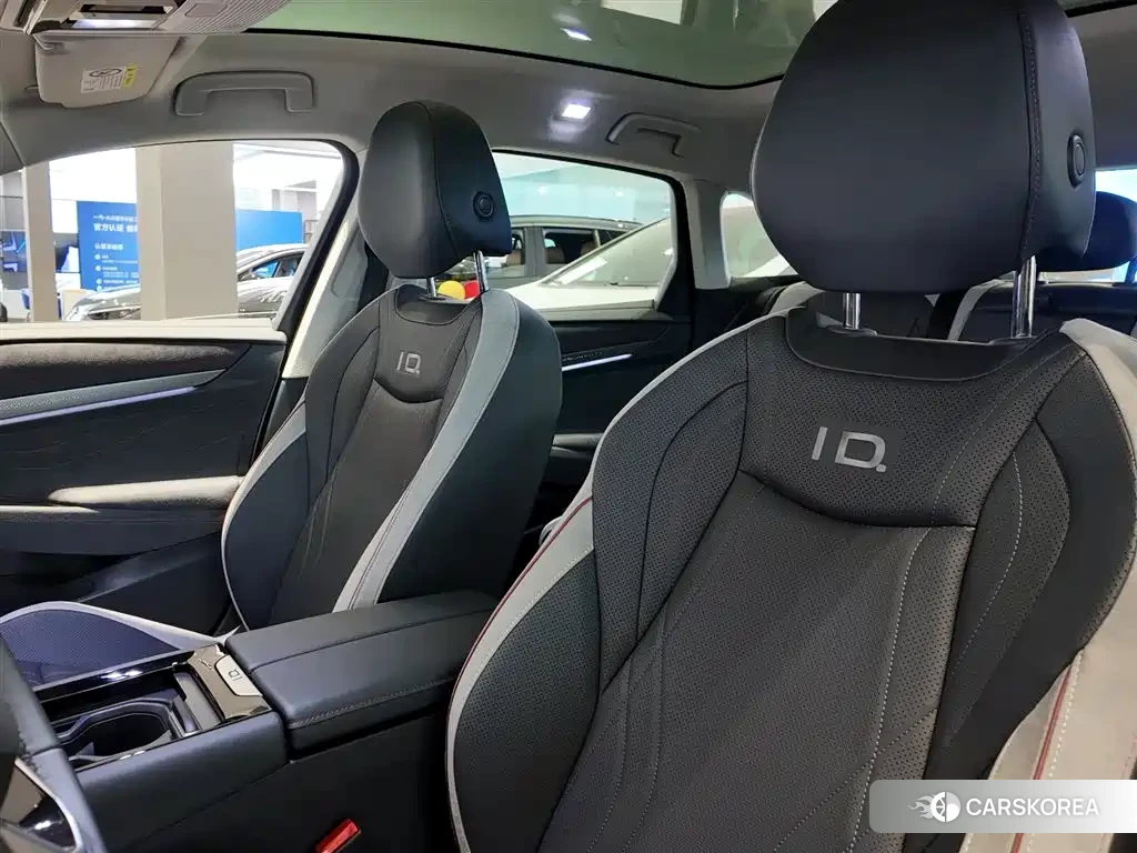 Volkswagen ID.7 VIZZION 2025 Белый из Китая, фото 2