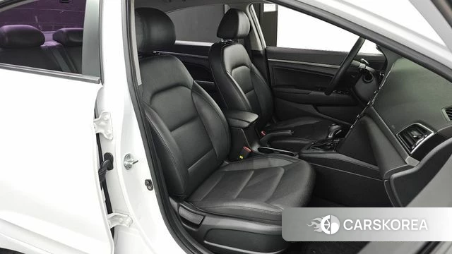 Hyundai Avante AD 2018 Белый из Кореи, фото 2