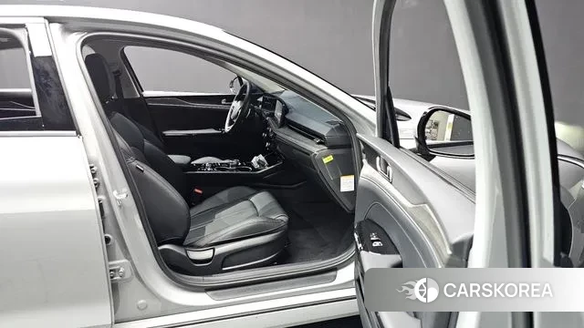 Kia The New K5 Hybrid 3rd generation 2025 Серебристо-серый из Кореи, фото 2