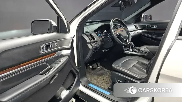 Ford Explorer 2019 Белый из Кореи, фото 2