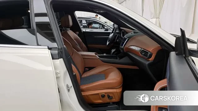 Maserati Levante 2019 Белый из Кореи, фото 2