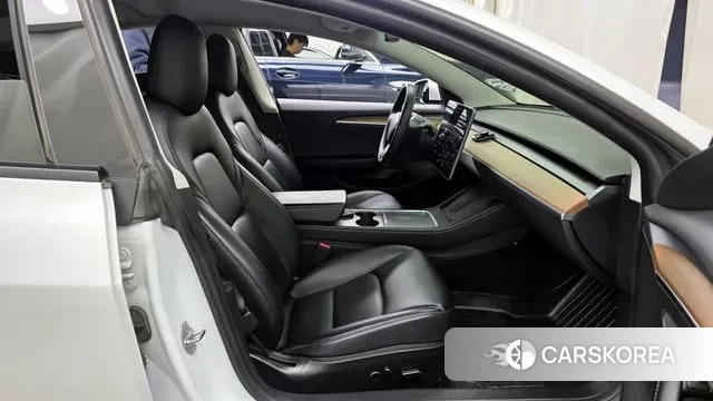 Tesla Model 3 2021 Белый из Кореи, фото 2