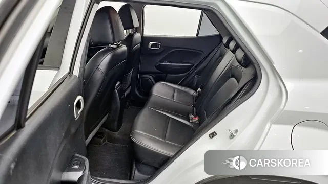 Hyundai Venue 2022 Белый из Кореи, фото 2