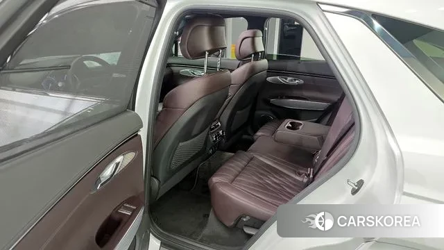 Genesis GV70 2022 Белый из Кореи, фото 2