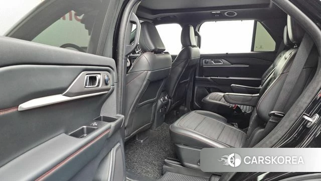 Ford Explorer 6th Generation 2025 Черный из Кореи, фото 2