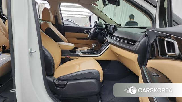 Kia Carnival 4th generation 2022 Белый из Кореи, фото 2