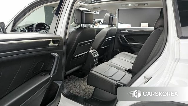 Volkswagen Tiguan Allspace 2020 Белый из Кореи, фото 2