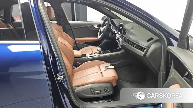 Audi A4 (B9) 2023 Синий из Кореи, фото 2