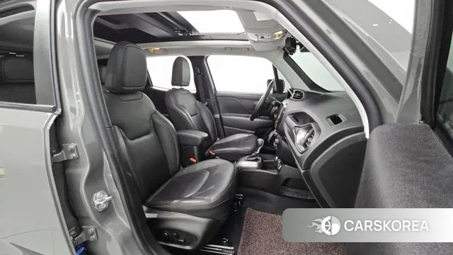 Jeep Renegade 2021 Серый из Кореи, фото 2