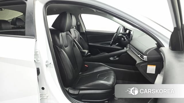 Hyundai The New Avante Hybrid (CN7) 2023 Белый из Кореи, фото 2